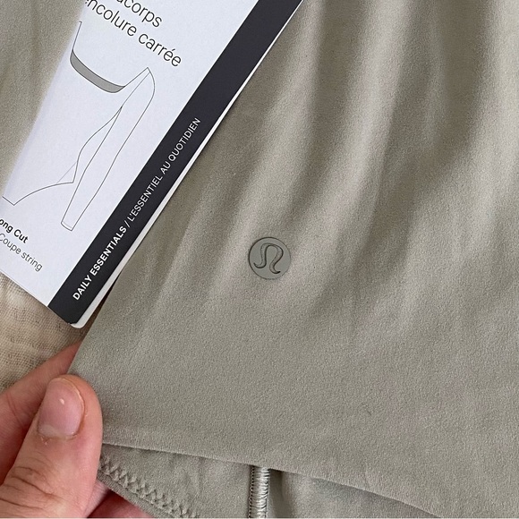 Lululemon Long Sleeve Square Neck Bodysuit - Picture 4 of 8